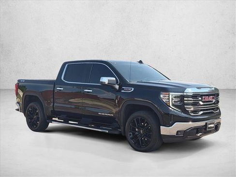 Used 2024 GMC Sierra 1500 SLT w/ SLT Premium Package AWD/4WD image 3
