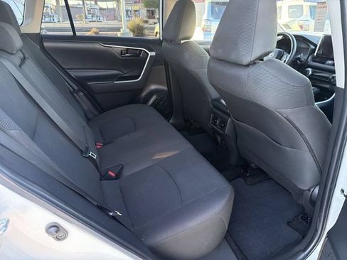 Certified 2023 Toyota RAV4 LE FWD image 28