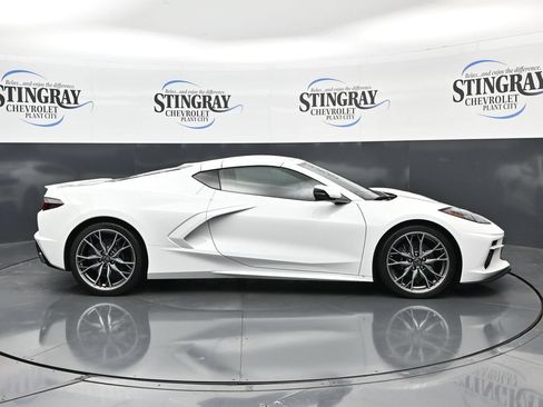 Used 2024 Chevrolet Corvette Stingray Preferred Cpe w/ Stealth Interior Trim Package RWD image 8