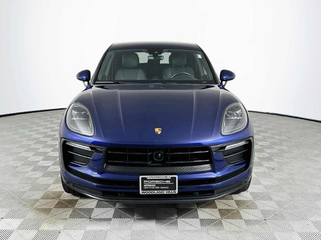 Used 2023 Porsche Macan AWD/4WD image 2