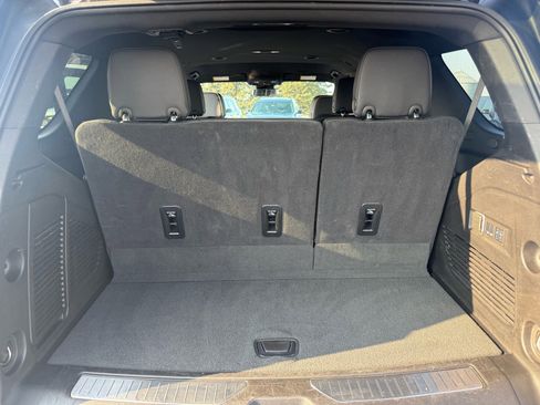 Used 2025 Chevrolet Tahoe Premier image 13