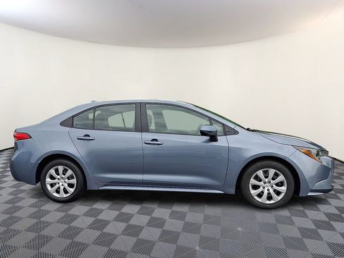 Used 2024 Toyota Corolla LE FWD image 10