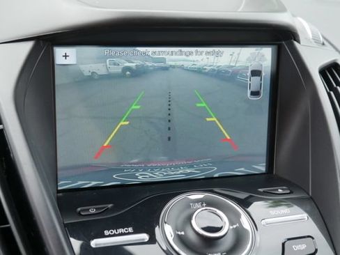 Used 2018 Ford Escape Titanium FWD image 4