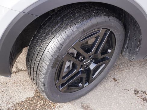 Certified 2024 Kia Telluride EX X-Line image 13