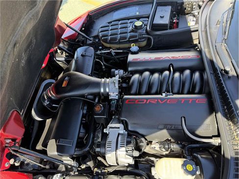 Used 2002 Chevrolet Corvette Convertible w/ Preferred Equipment Group2 RWD image 24