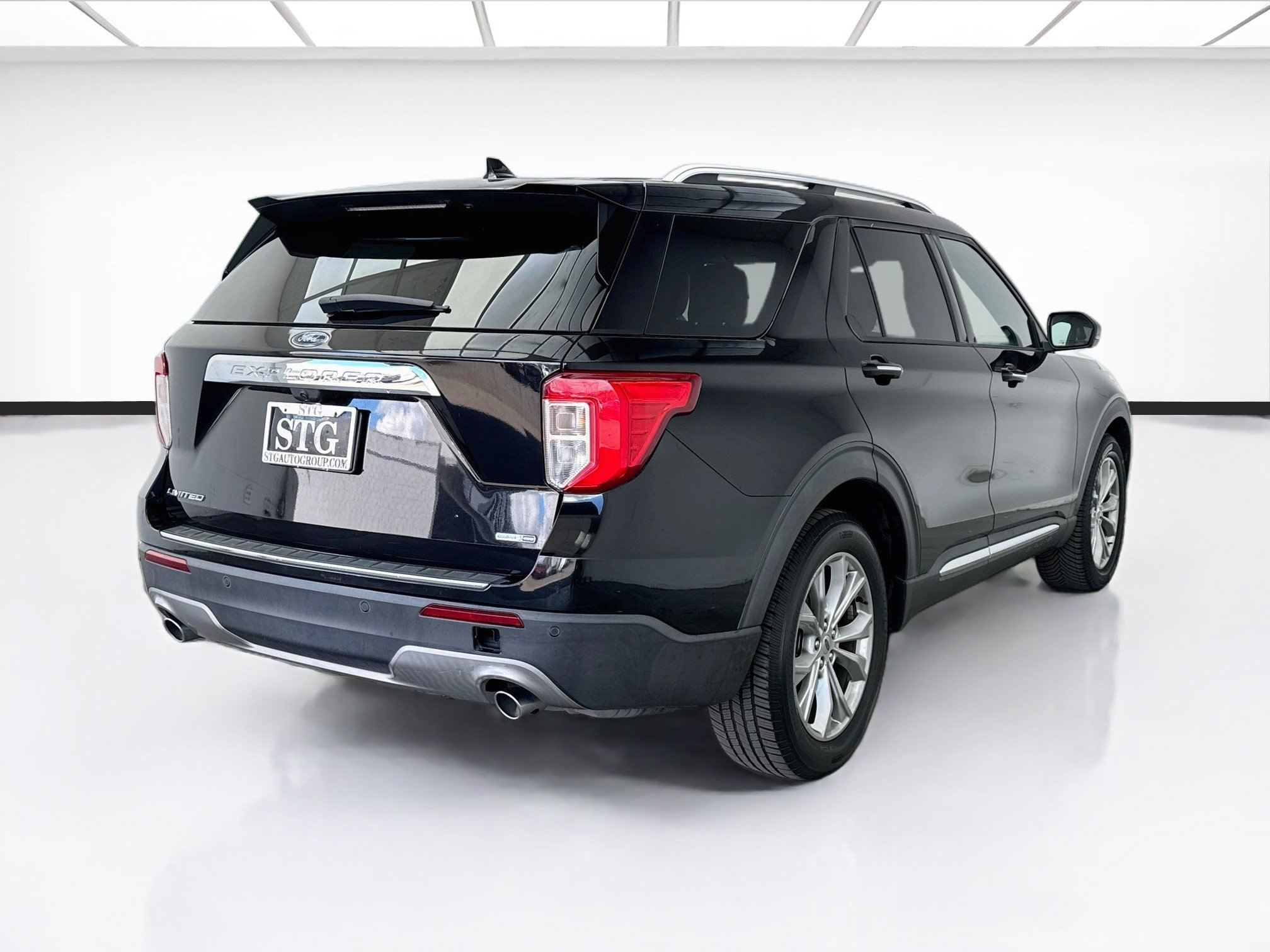 Used 2020 Ford Explorer Limited AWD/4WD image 4