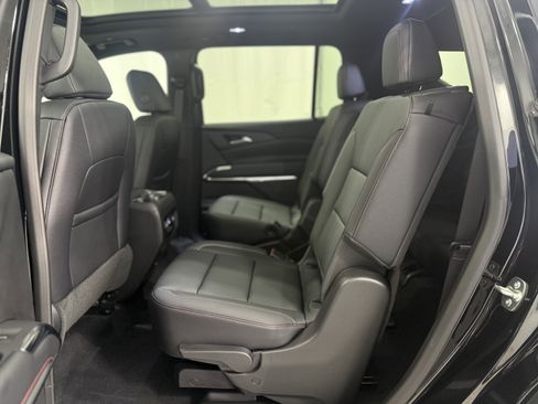 Used 2025 Chevrolet Traverse Z71 w/ Enhanced Driving Package image 25