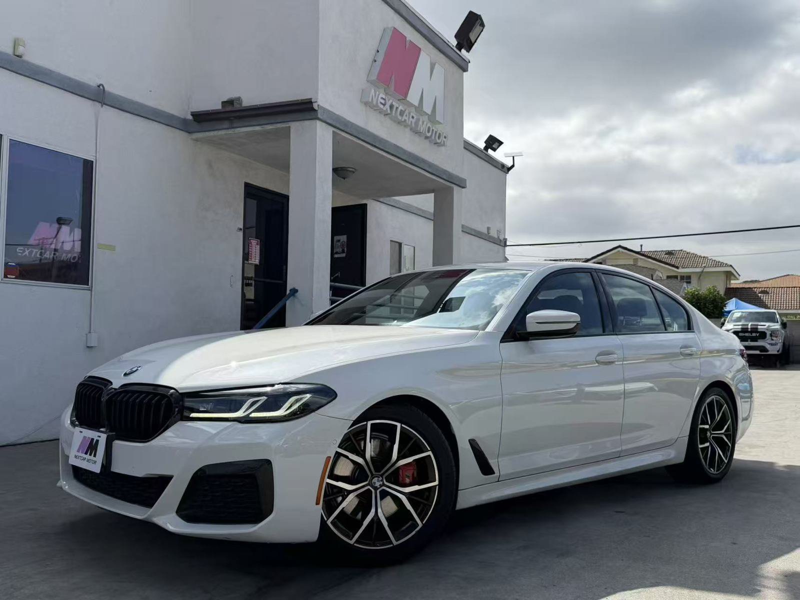Used 2023 BMW 530i w/ M Sport Package RWD image 1