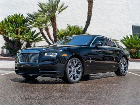 Used 2020 Rolls-Royce Wraith RWD image 30
