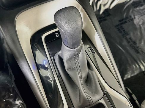 Used 2022 Toyota Corolla LE FWD image 29