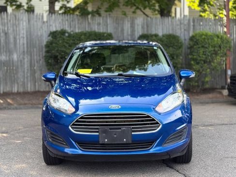 Used 2019 Ford Fiesta SE w/ Cold Weather Package FWD image 9