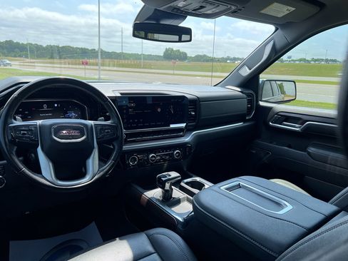 Used 2022 GMC Sierra 1500 SLT AWD/4WD image 22