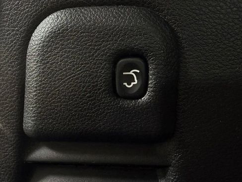 Used 2021 Jeep Grand Cherokee Limited AWD/4WD image 12