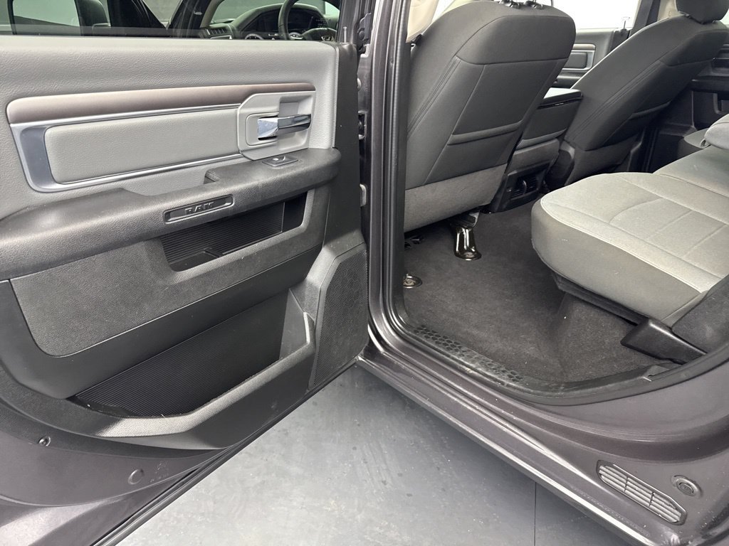 Used 2023 RAM 1500 Classic SLT w/ Protection Group AWD/4WD image 36