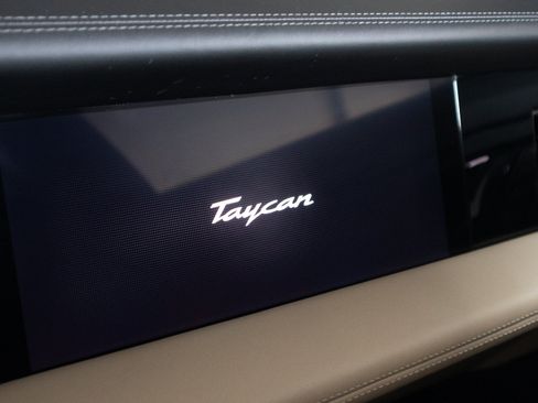 Certified 2024 Porsche Taycan 4S AWD/4WD image 23