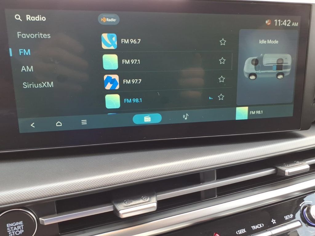 Used 2026 Hyundai Santa Fe SE FWD image 22