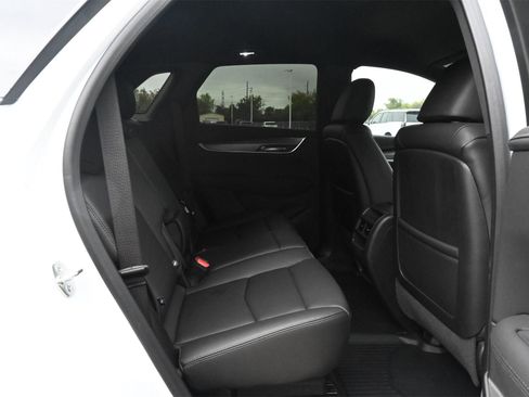 New 2026 Cadillac XT5 Luxury w/ LPO, Floor Liner Package image 24