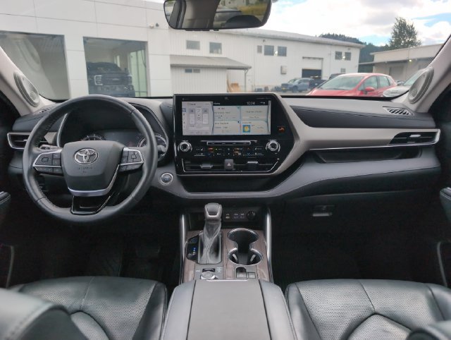 Used 2022 Toyota Highlander Limited AWD/4WD image 13