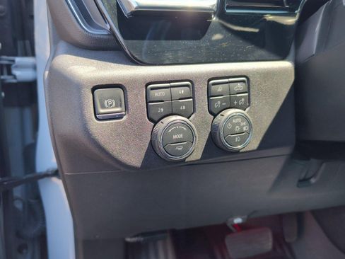 Used 2025 Chevrolet Silverado 1500 RST AWD/4WD image 17