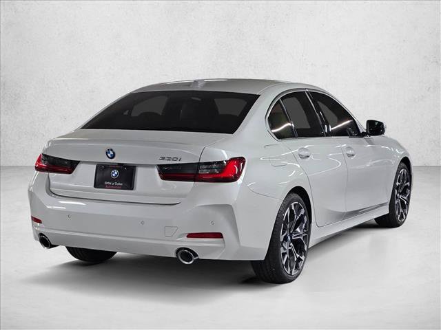 Used 2026 BMW 330i Sedan w/ Premium Package RWD image 5