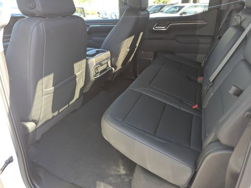 New 2026 GMC Sierra 1500 SLT w/ SLT Premium Plus Package image 17