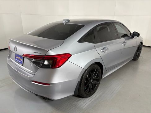 Used 2022 Honda Civic Sport image 8