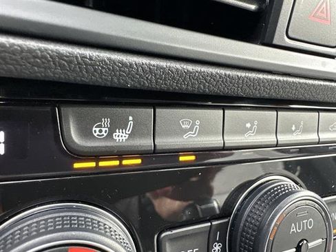 Certified 2020 Volkswagen Jetta R-Line image 30