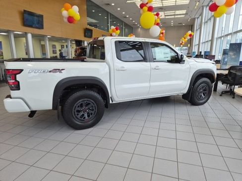 New 2026 Nissan Frontier PRO-4X w/ Pro-4x Convenience Package AWD/4WD image 2