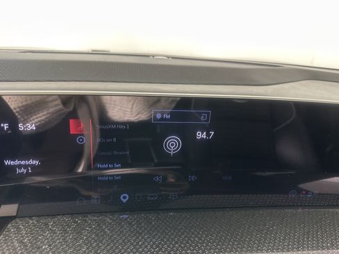Used 2025 Cadillac Escalade V AWD/4WD image 17