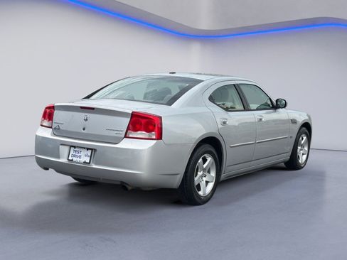 Used 2010 Dodge Charger SXT RWD image 6