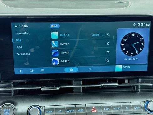 Used 2025 Hyundai Kona SEL FWD image 21
