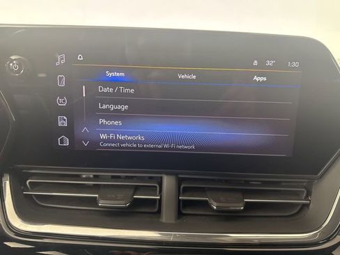 Used 2024 Chevrolet Trax ACTIV image 15