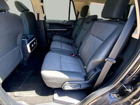 Used 2024 Ford Expedition XLT AWD/4WD image 20