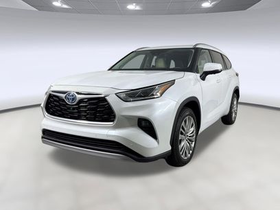 Used 2023 Toyota Highlander Platinum