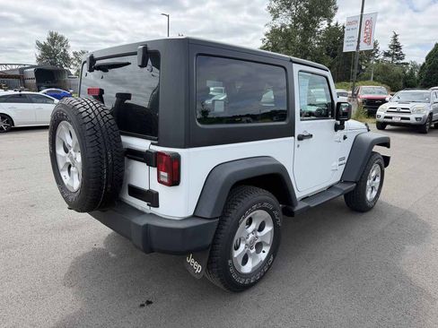Used 2013 Jeep Wrangler Sport AWD/4WD image 8