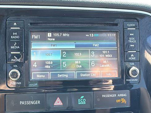 Used 2016 Mitsubishi Outlander ES AWD/4WD image 13