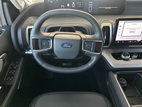 Used 2026 Ford Expedition Max Active RWD image 13