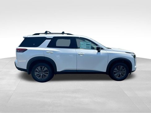 New 2026 Nissan Pathfinder SV FWD image 8