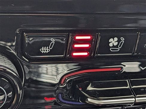 New 2024 Jeep Grand Cherokee Trailhawk w/ Luxury Tech Group III image 21