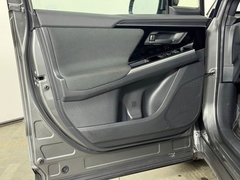 Used 2025 Subaru Solterra Premium w/ Premium Convenience Package image 16