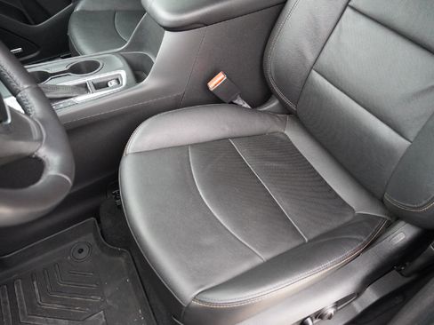 Used 2021 Chevrolet Equinox Premier image 9