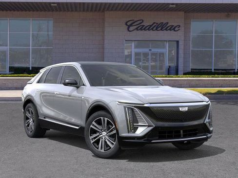 New 2026 Cadillac Lyriq Luxury image 7