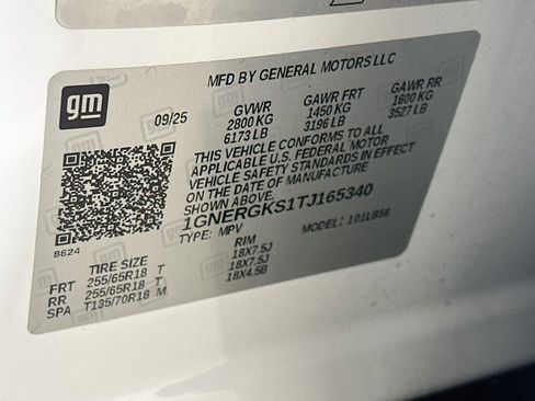 Used 2026 Chevrolet Traverse LT FWD image 12