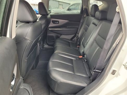 Used 2024 Nissan Murano SV w/ SV Midnight Edition Package image 6