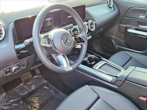 New 2025 Mercedes-Benz GLA 250 image 3