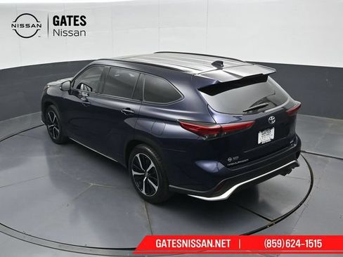 Used 2021 Toyota Highlander XSE FWD image 57