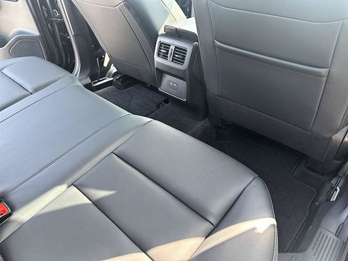 Certified 2023 Nissan Rogue SV w/ SV Premium B Package FWD image 17