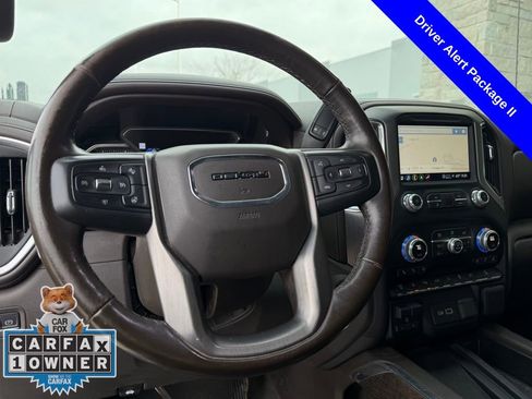 Used 2022 GMC Sierra 2500 Denali w/ Denali Ultimate Package image 11
