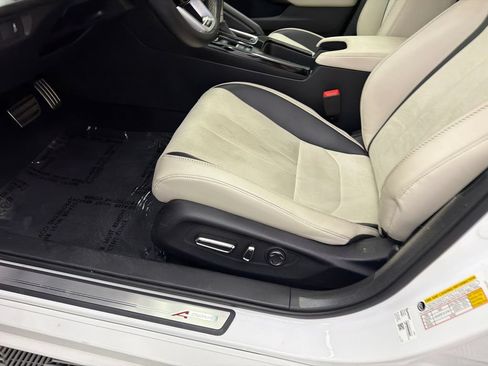 Used 2024 Acura Integra A-Spec w/ Technology Package FWD image 10