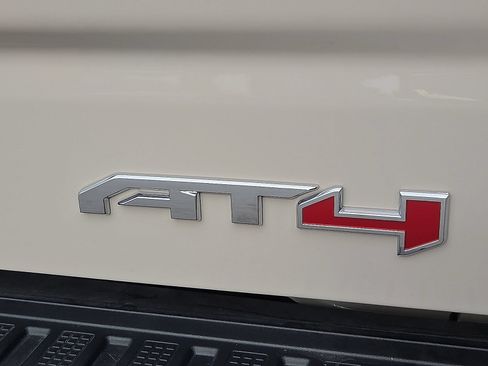 Used 2026 GMC Sierra 1500 AT4 w/ AT4 Premium Package AWD/4WD image 9